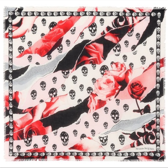 NWT Alexander McQueen Classic Skull Scarf - Picture 8 of 8